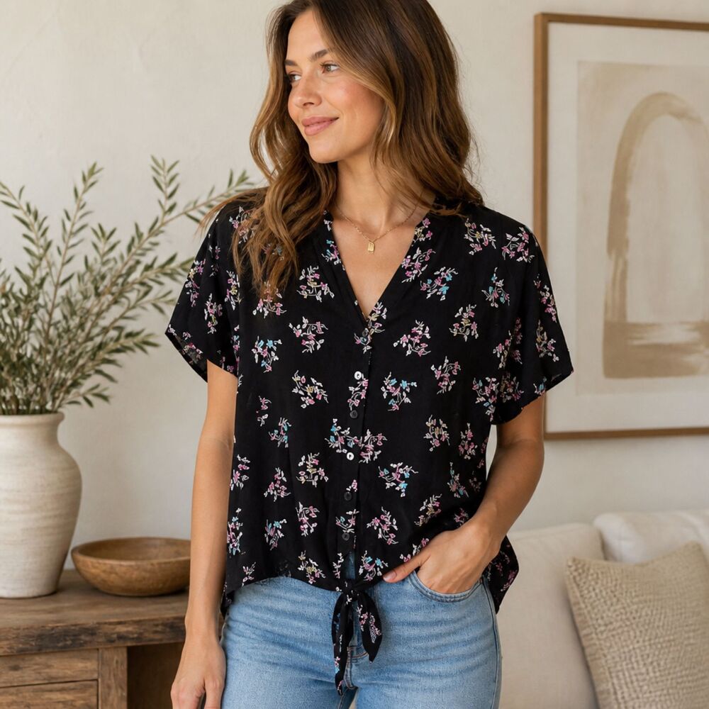 Chico's Women's Blouse Size 3 (XL) Button Down Rayon Short Sleeve Boho Feminine